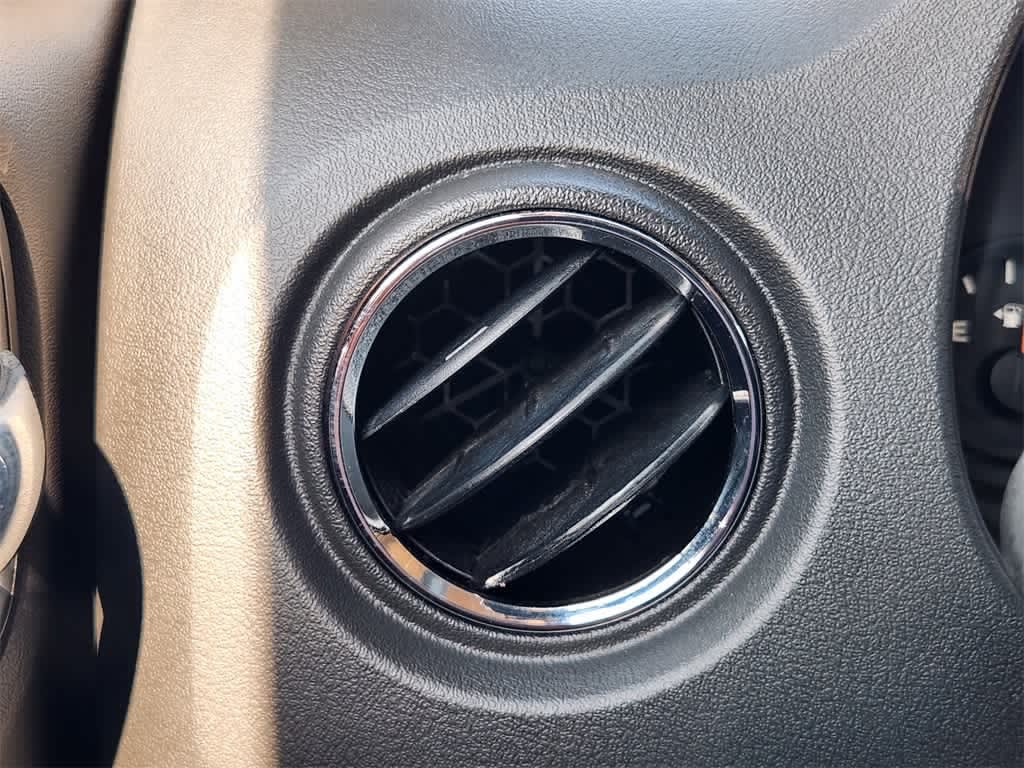 Thumbnail: 2014 Jeep Patriot - 27