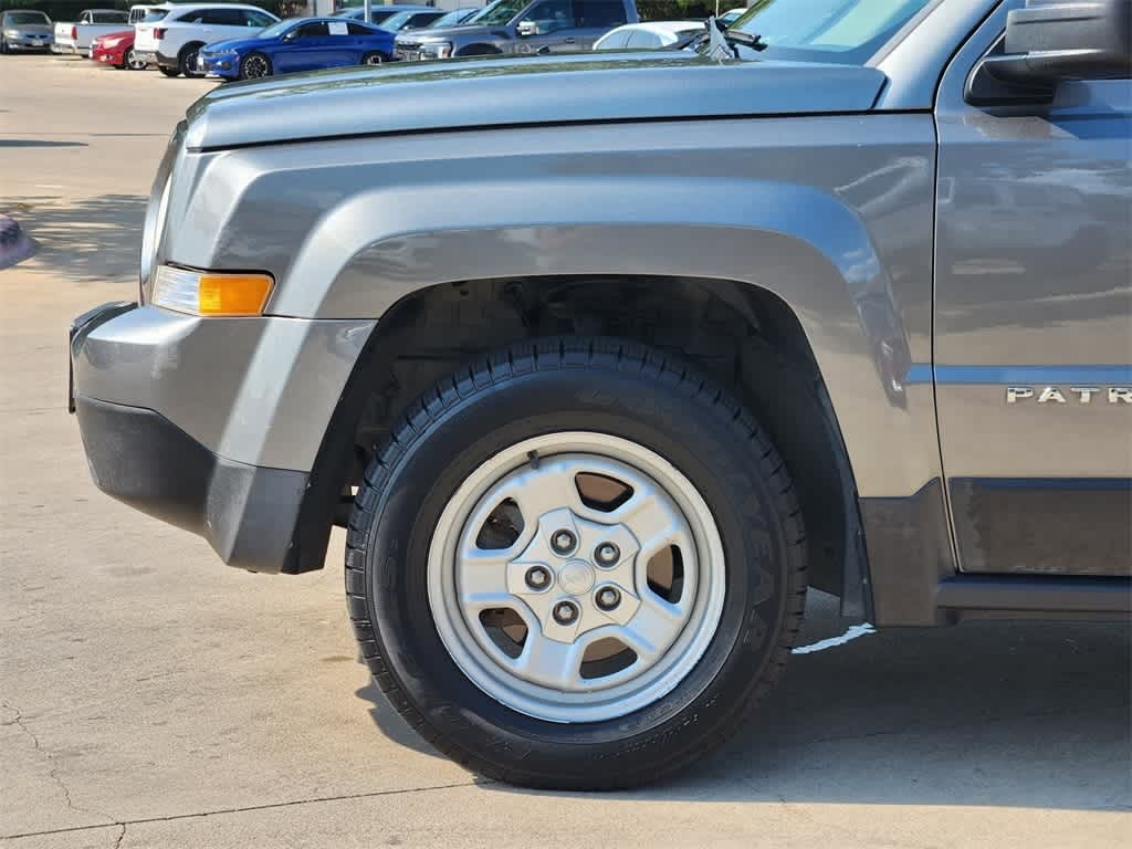 Thumbnail: 2014 Jeep Patriot - 6