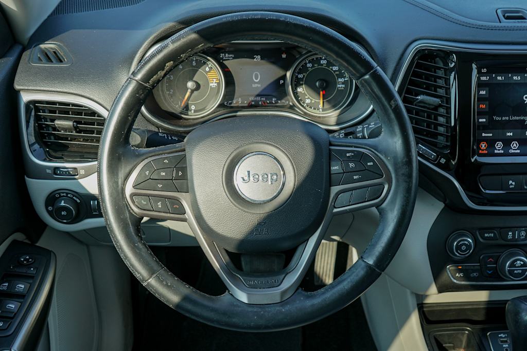 Thumbnail: 2020 Jeep Cherokee - 10