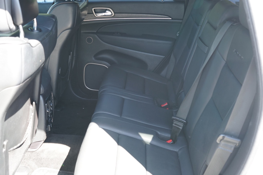 Thumbnail: 2015 Jeep Grand Cherokee - 10