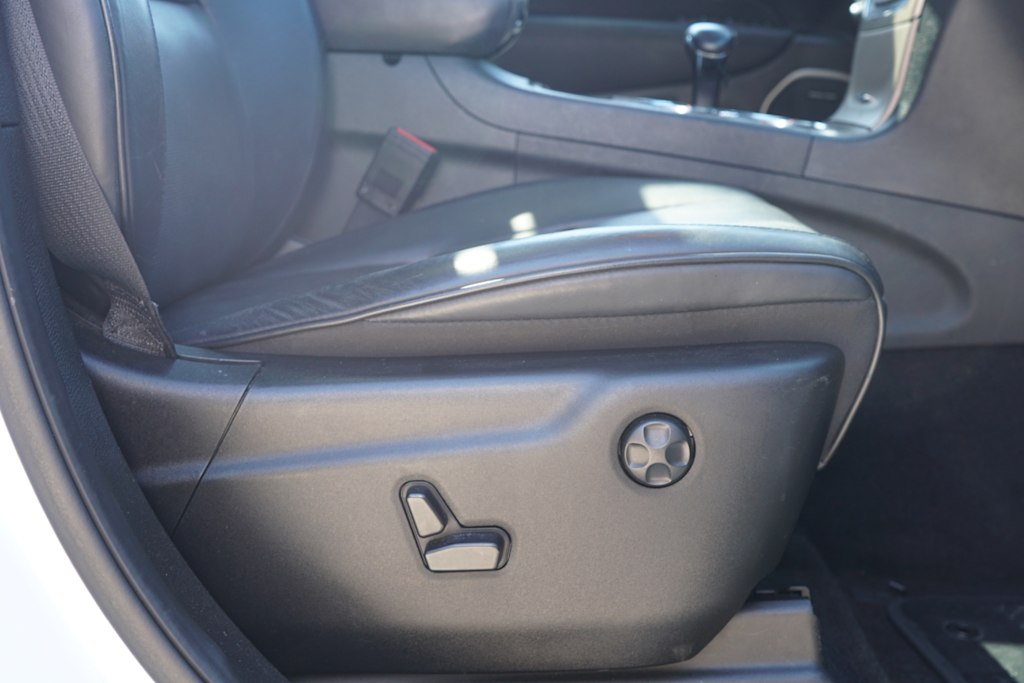 Thumbnail: 2015 Jeep Grand Cherokee - 26