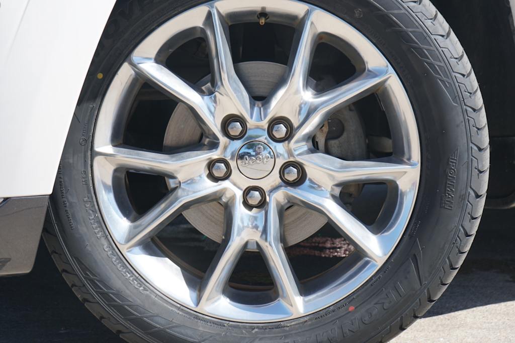 Thumbnail: 2015 Jeep Grand Cherokee - 6