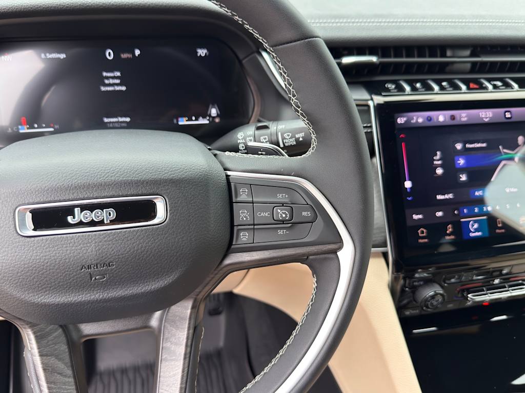 Thumbnail: 2024 Jeep Grand Cherokee - 19