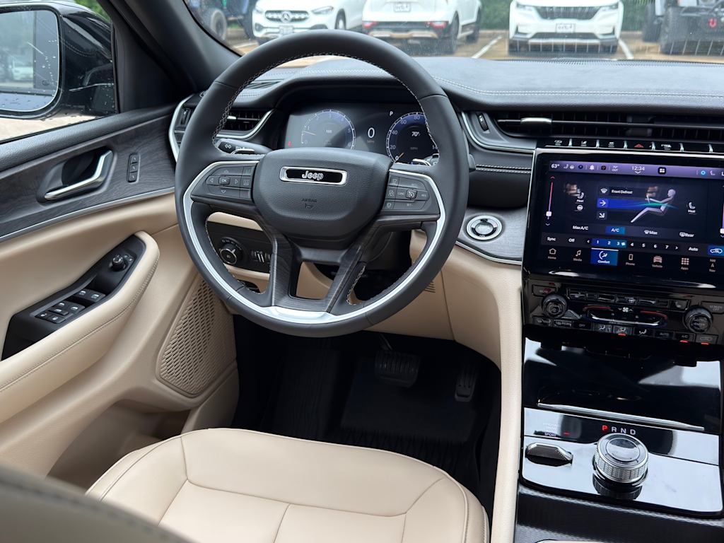 Thumbnail: 2024 Jeep Grand Cherokee - 13