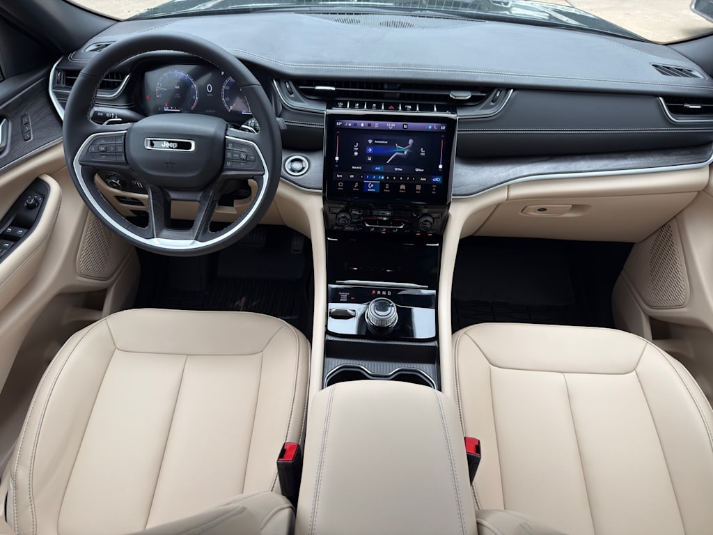 Thumbnail: 2024 Jeep Grand Cherokee - 12