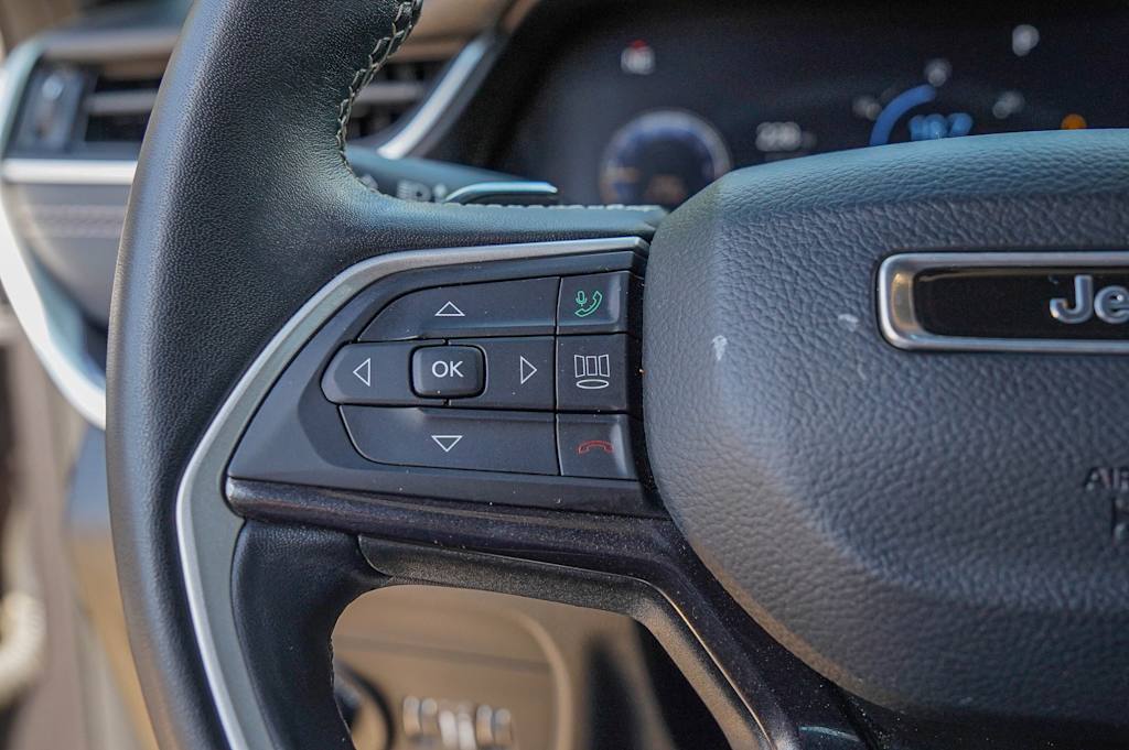 Thumbnail: 2022 Jeep Grand Cherokee L - 20