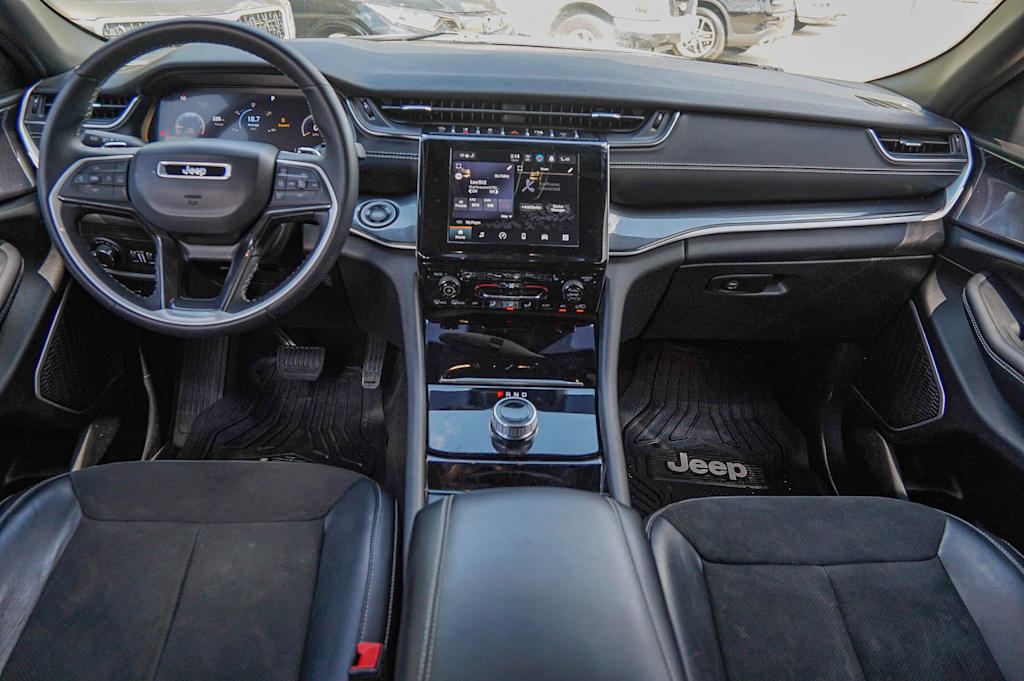 Thumbnail: 2022 Jeep Grand Cherokee L - 6