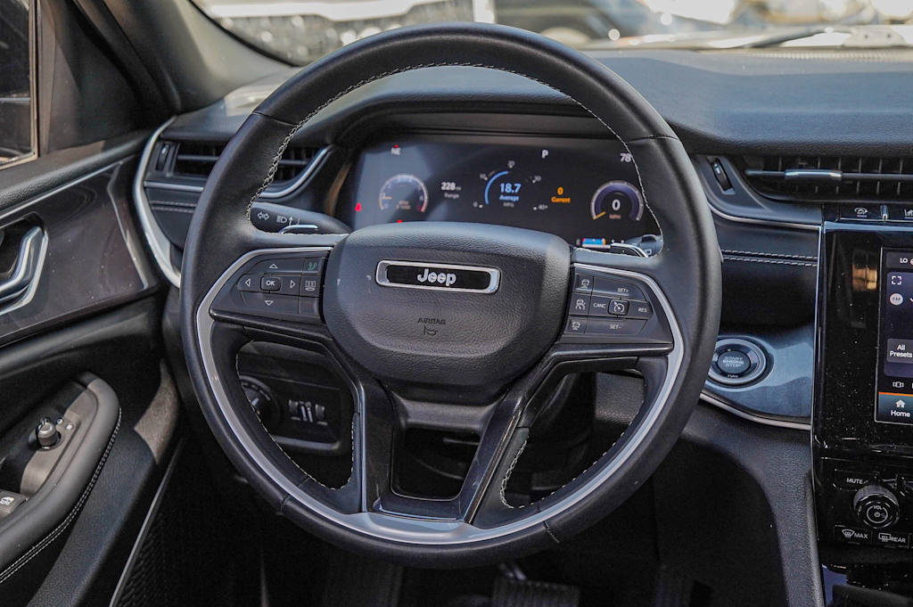 Thumbnail: 2022 Jeep Grand Cherokee L - 10