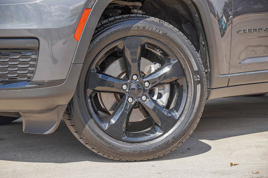 Thumbnail: 2022 Jeep Grand Cherokee L - 5