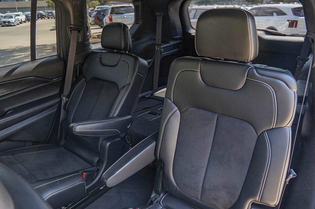 Thumbnail: 2022 Jeep Grand Cherokee L - 31