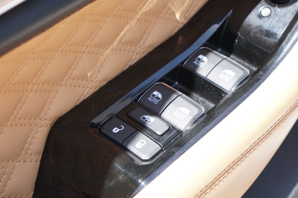 Thumbnail: 2021 Jeep Grand Cherokee L - 23