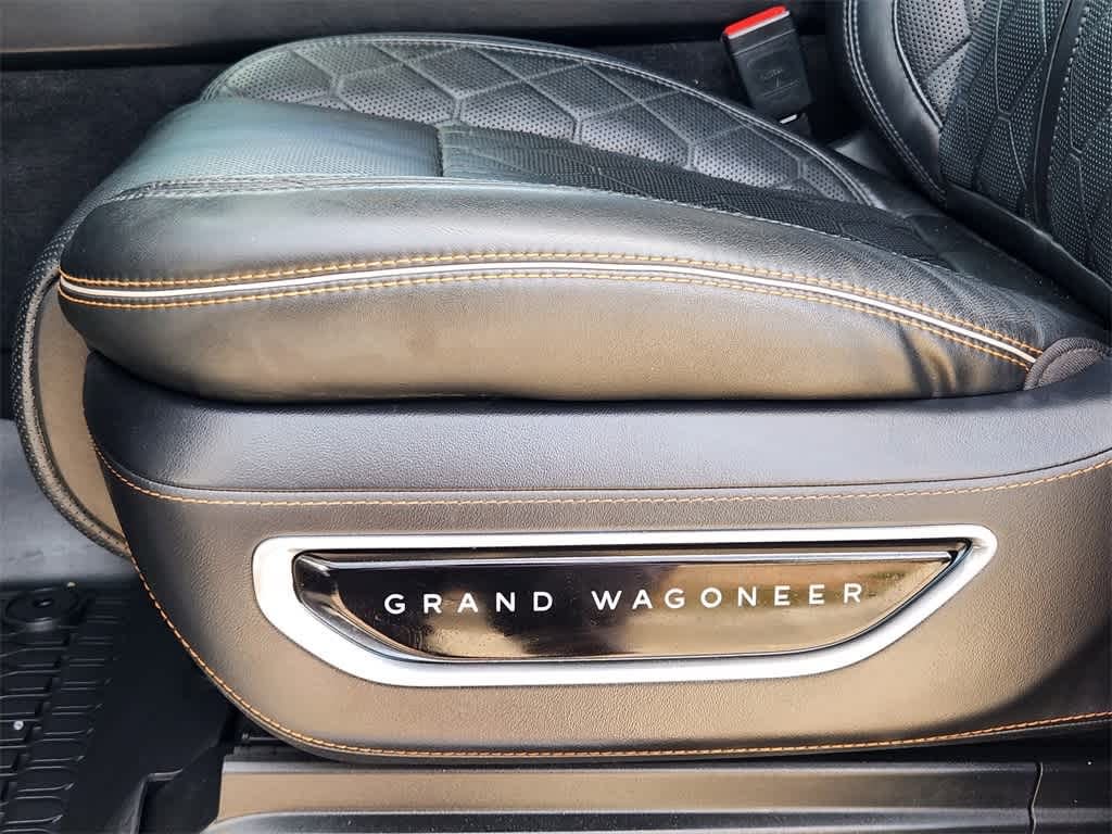 Thumbnail: 2022 Jeep Grand Wagoneer - 31