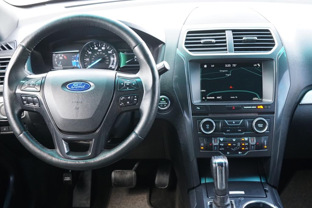 Thumbnail: 2017 Ford Explorer - 7