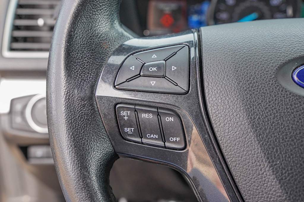 Thumbnail: 2017 Ford Explorer - 16