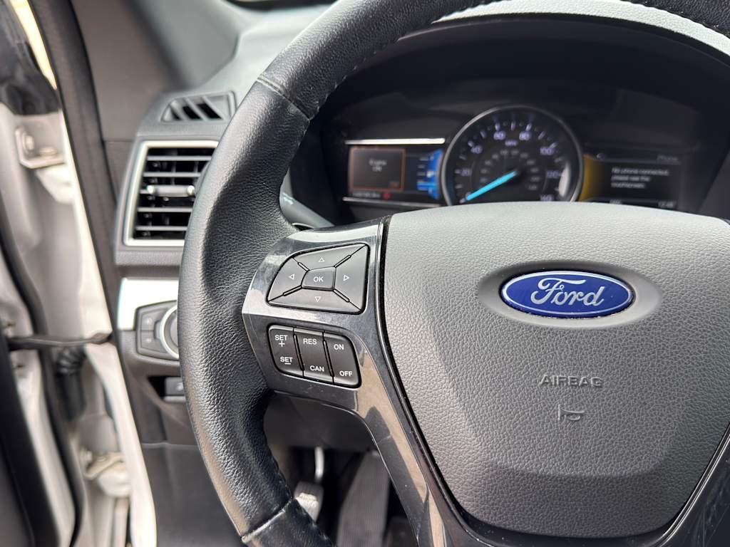 Thumbnail: 2017 Ford Explorer - 18