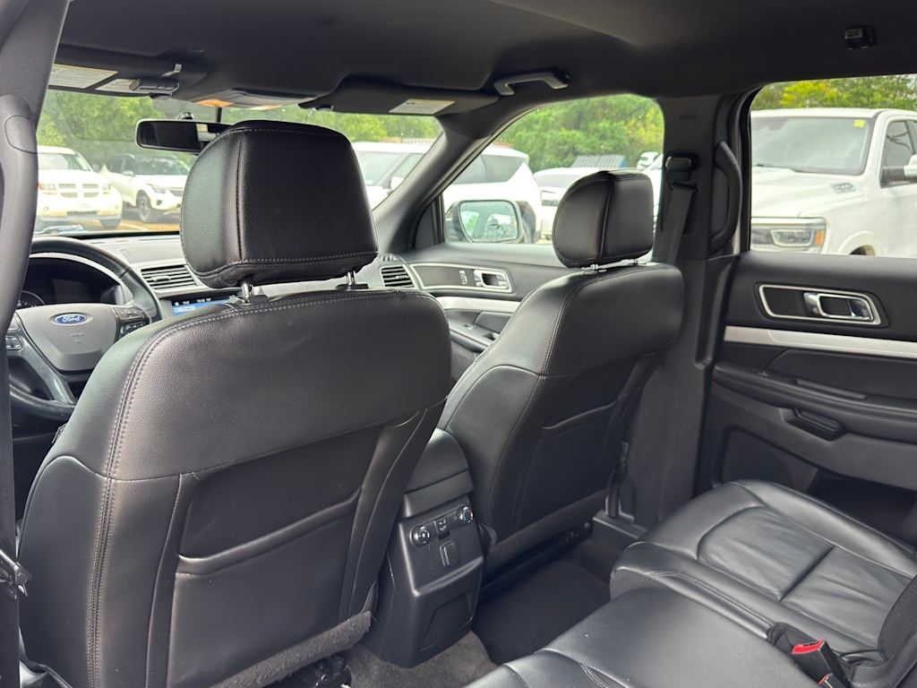 Thumbnail: 2017 Ford Explorer - 11