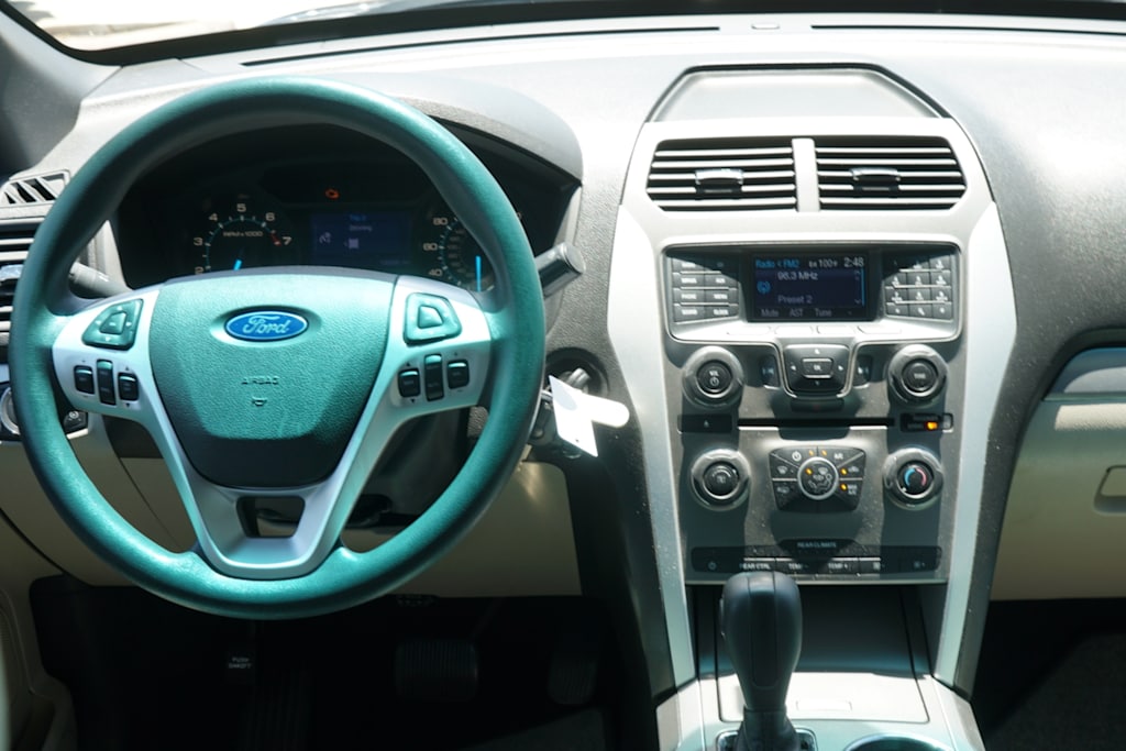 Thumbnail: 2013 Ford Explorer - 6