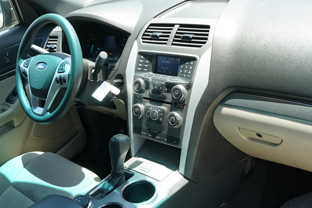 Thumbnail: 2013 Ford Explorer - 11