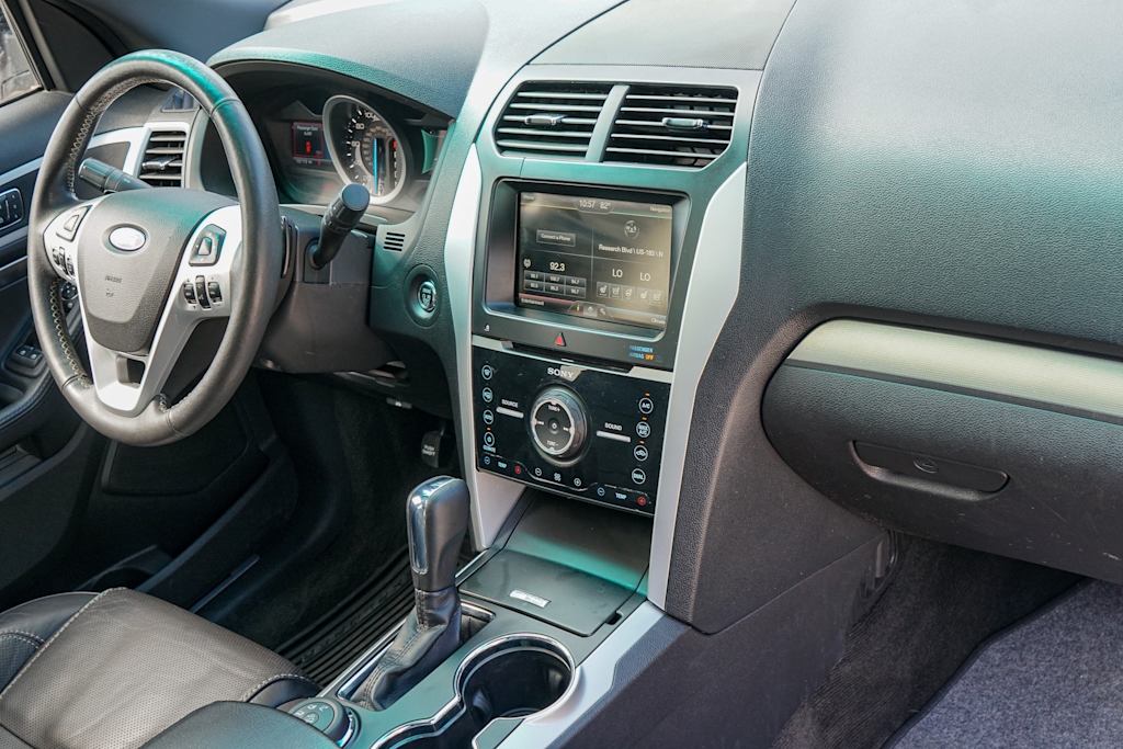 Thumbnail: 2015 Ford Explorer - 11