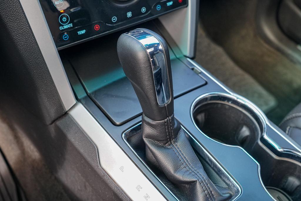 Thumbnail: 2015 Ford Explorer - 12