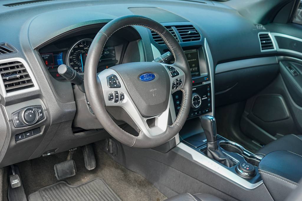 Thumbnail: 2015 Ford Explorer - 2