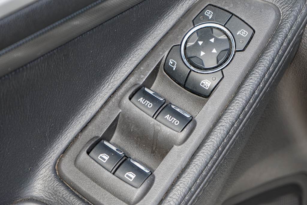 Thumbnail: 2015 Ford Explorer - 20