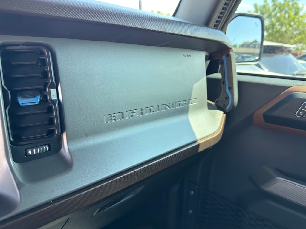 Thumbnail: 2022 Ford Bronco - 14