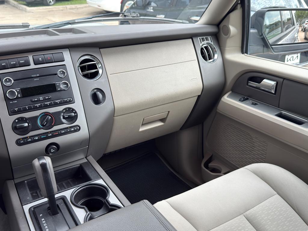 Thumbnail: 2010 Ford Expedition - 25