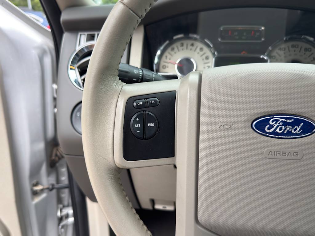 Thumbnail: 2010 Ford Expedition - 20