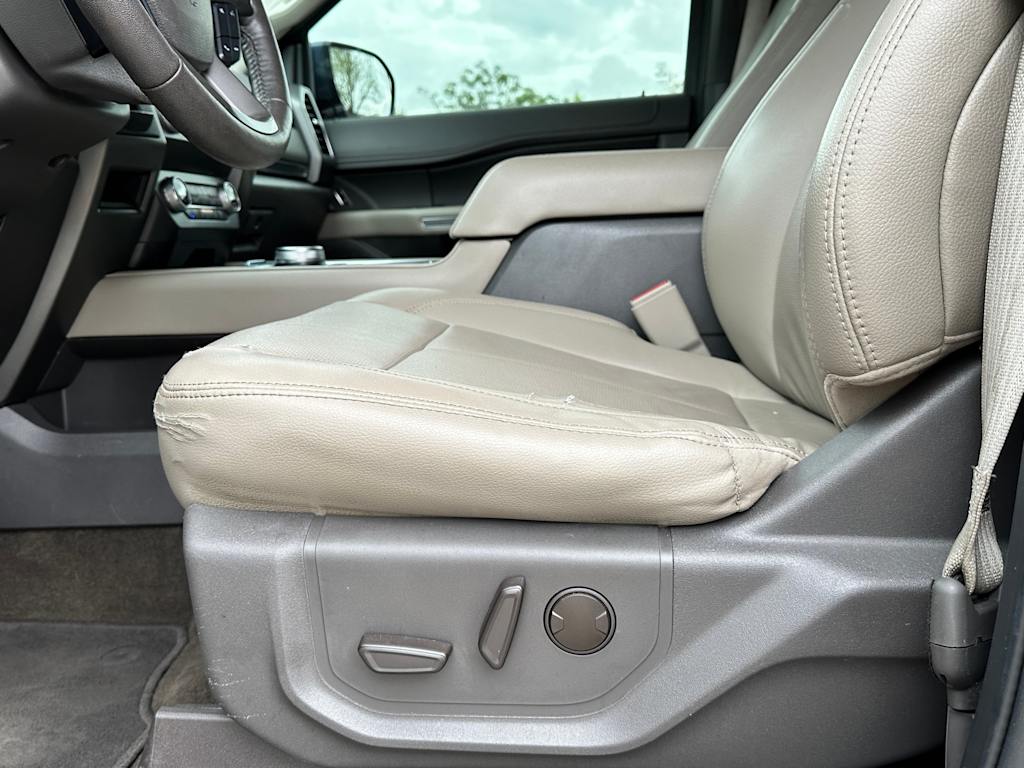 Thumbnail: 2020 Ford Expedition - 24
