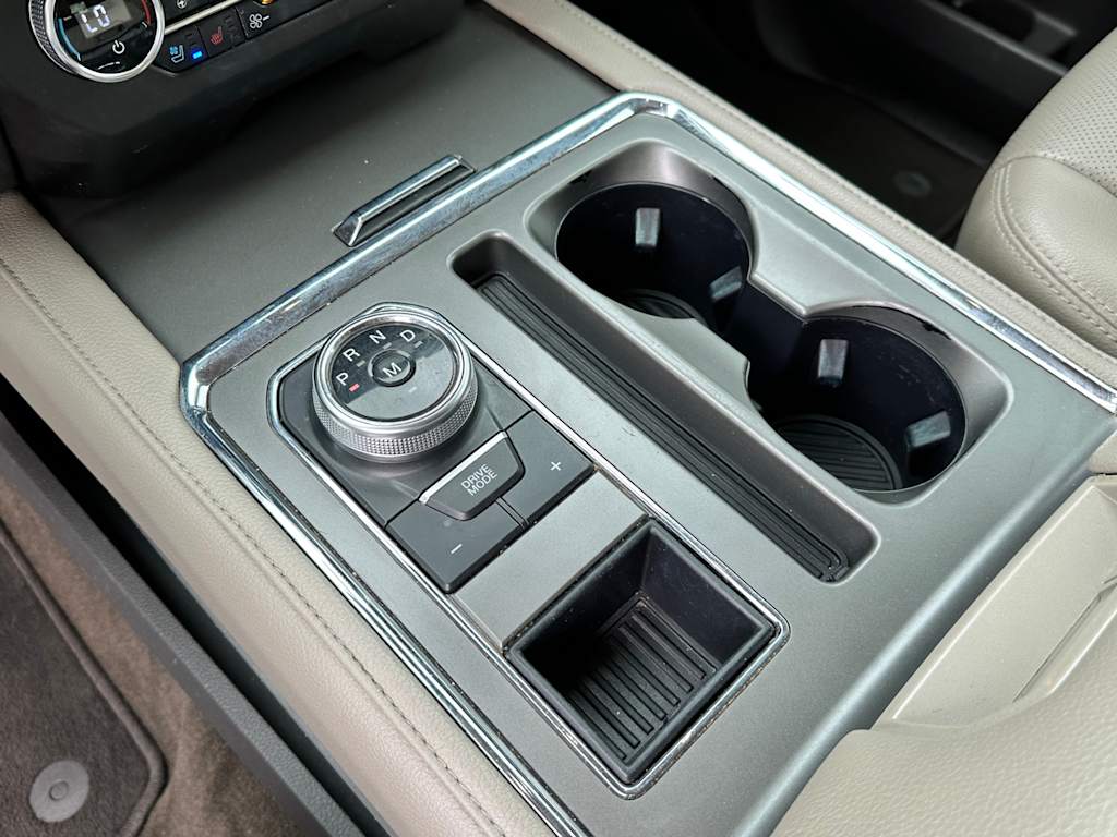 Thumbnail: 2020 Ford Expedition - 13