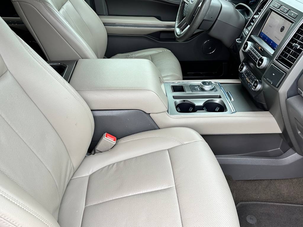 Thumbnail: 2020 Ford Expedition - 8
