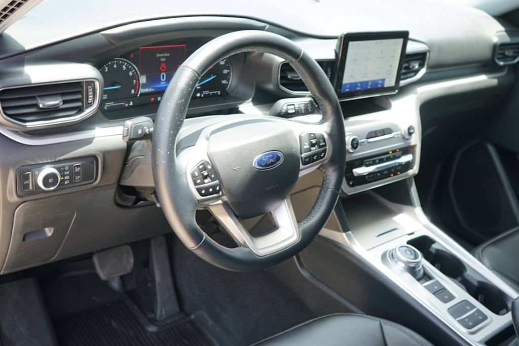 Thumbnail: 2022 Ford Explorer - 2