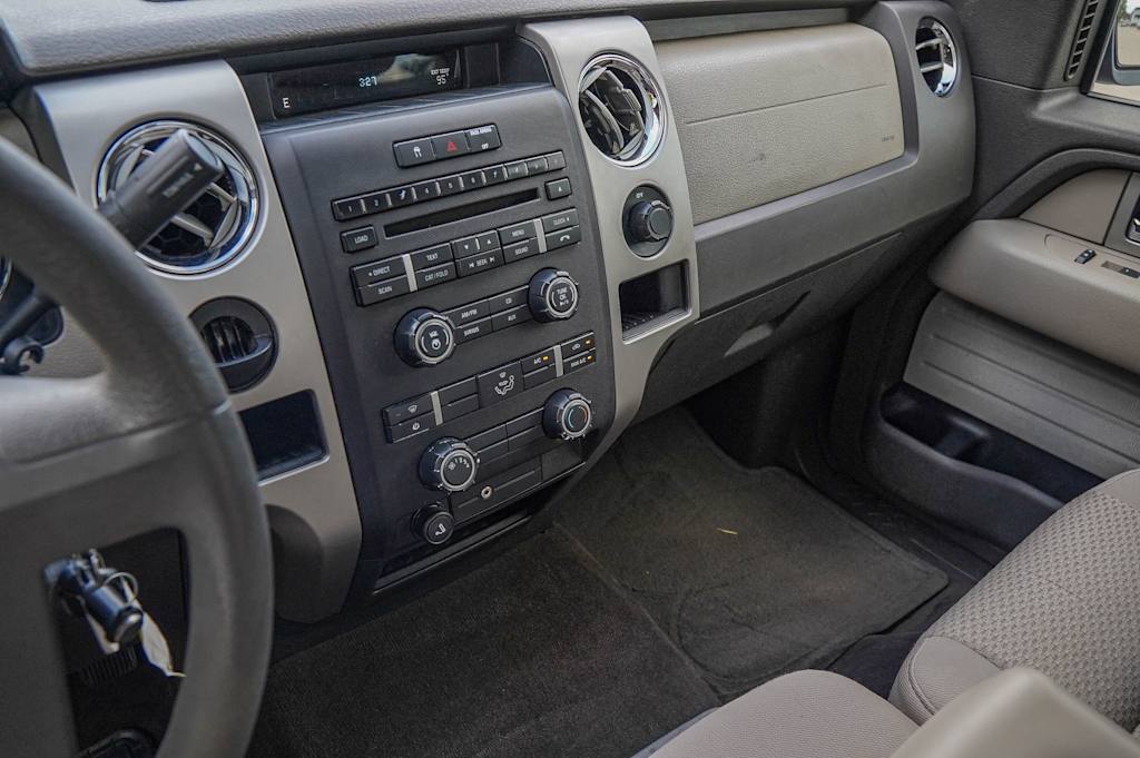 Thumbnail: 2010 Ford F-150 - 11