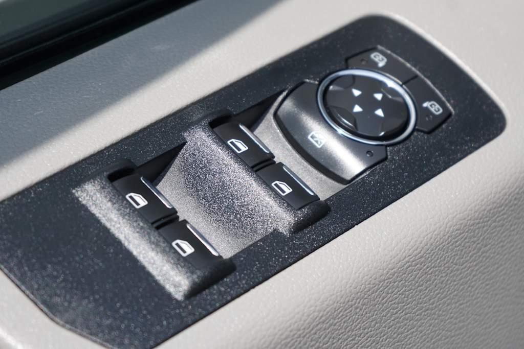Thumbnail: 2015 Ford F-150 - 13