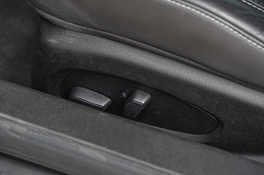 Thumbnail: 2023 Chevrolet Camaro - 29