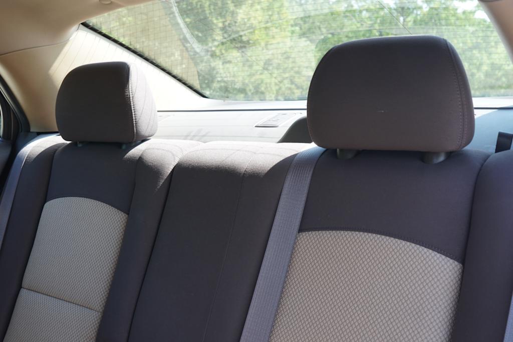 Thumbnail: 2012 Chevrolet Malibu - 23