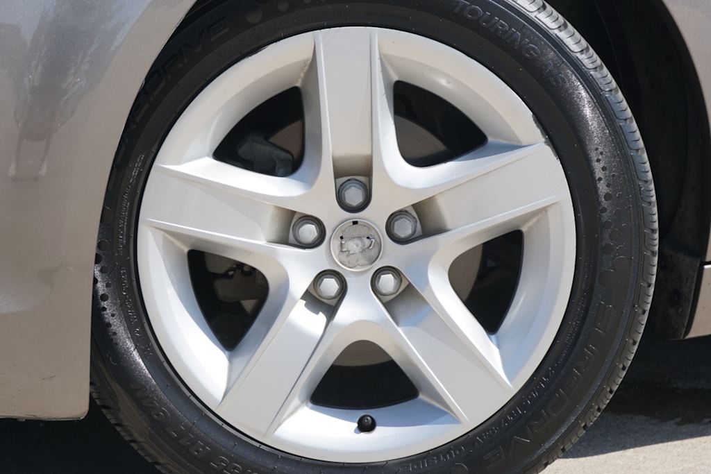 Thumbnail: 2012 Chevrolet Malibu - 5