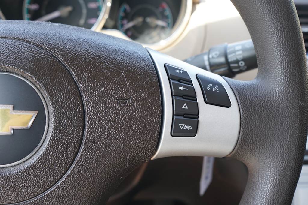 Thumbnail: 2012 Chevrolet Malibu - 17