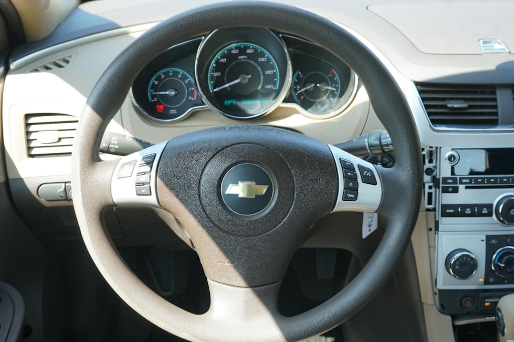 Thumbnail: 2012 Chevrolet Malibu - 10