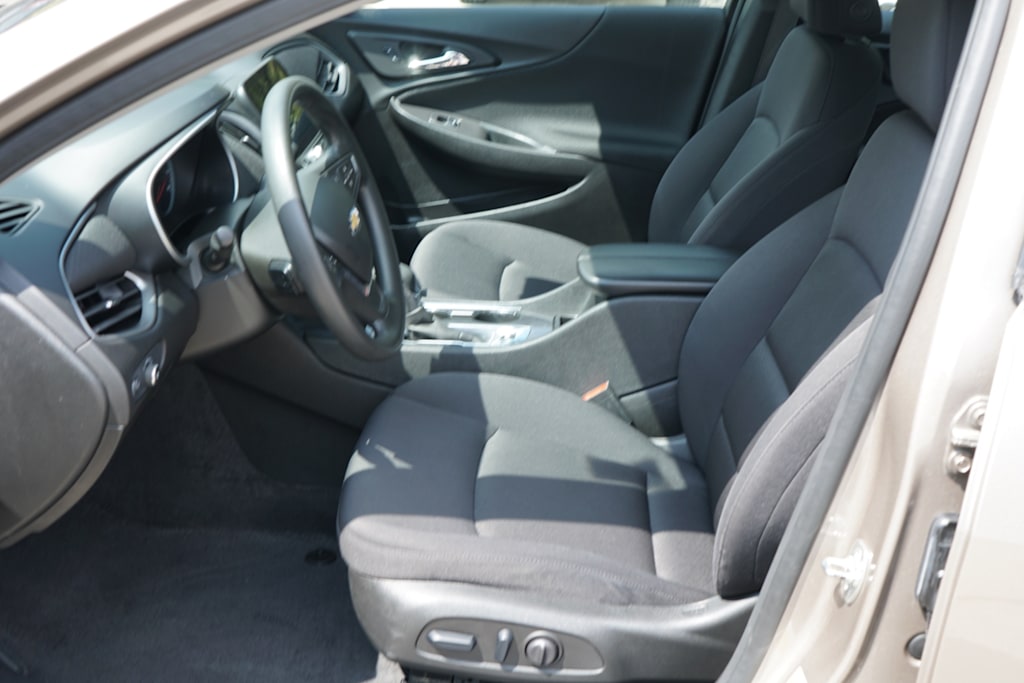 Thumbnail: 2025 Chevrolet Malibu - 7