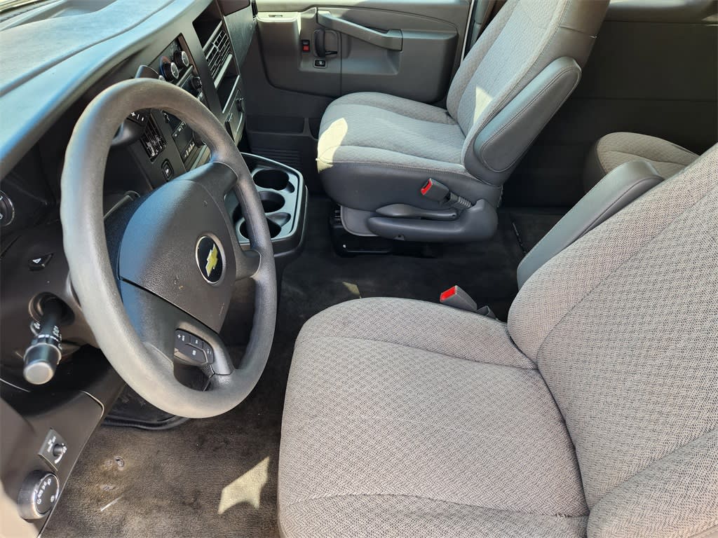 Thumbnail: 2019 Chevrolet Express - 9