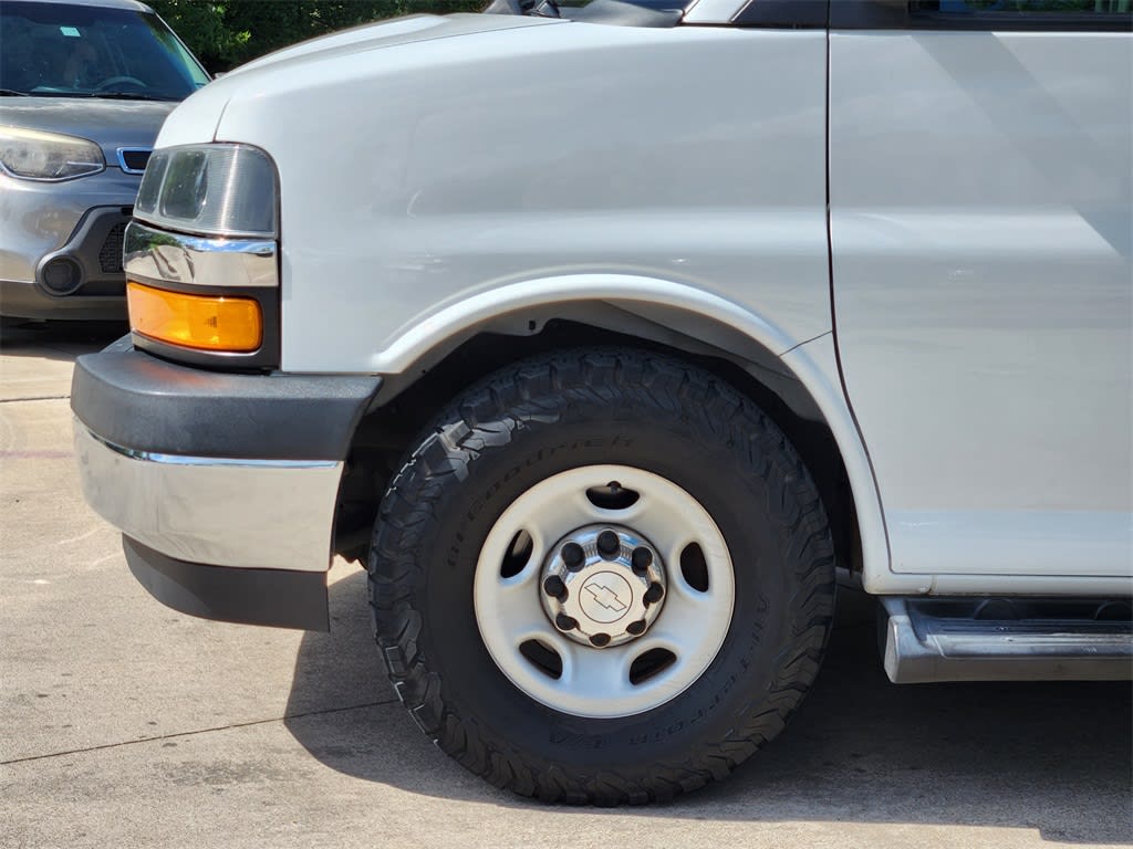 Thumbnail: 2019 Chevrolet Express - 6