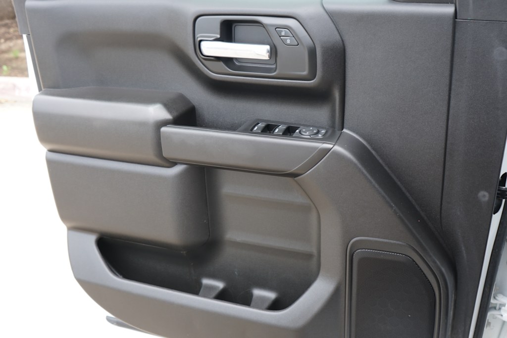 Thumbnail: 2023 Chevrolet Silverado 1500 - 23