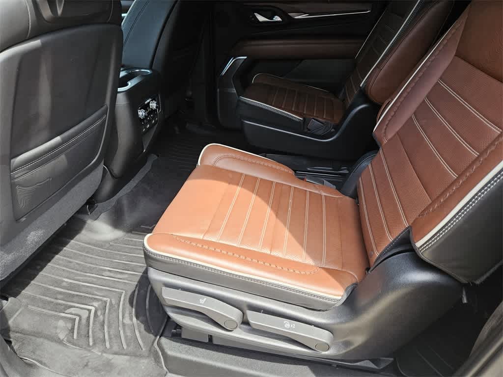 Thumbnail: 2023 GMC Yukon XL - 10