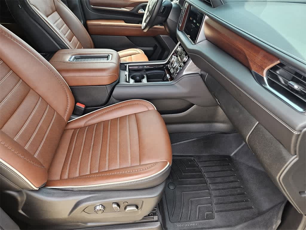Thumbnail: 2023 GMC Yukon XL - 9
