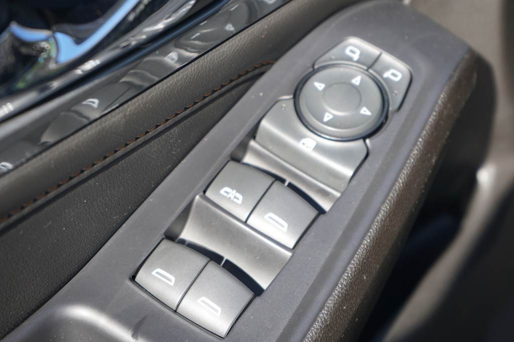 Thumbnail: 2021 Chevrolet Traverse - 21