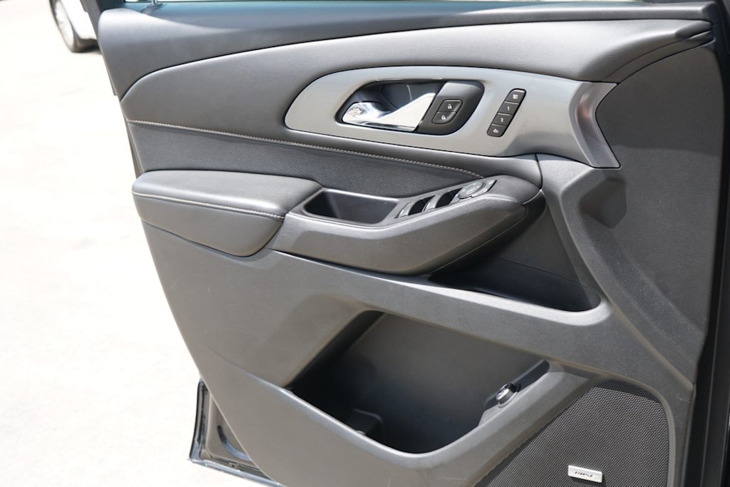 Thumbnail: 2020 Chevrolet Traverse - 20