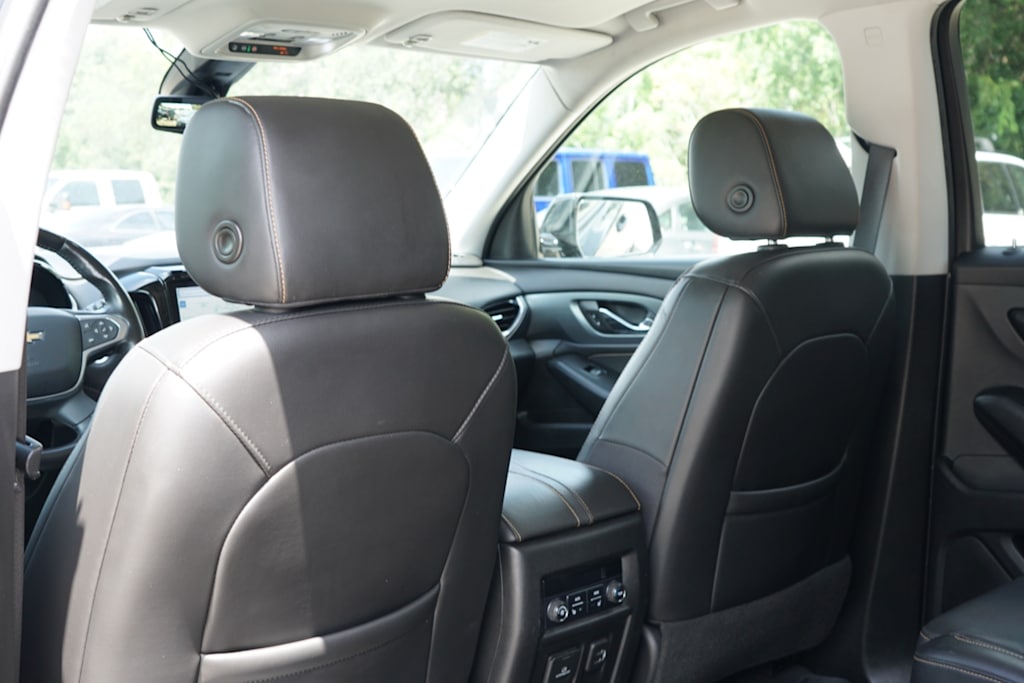 Thumbnail: 2020 Chevrolet Traverse - 23