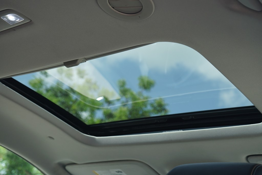 Thumbnail: 2020 Chevrolet Traverse - 28